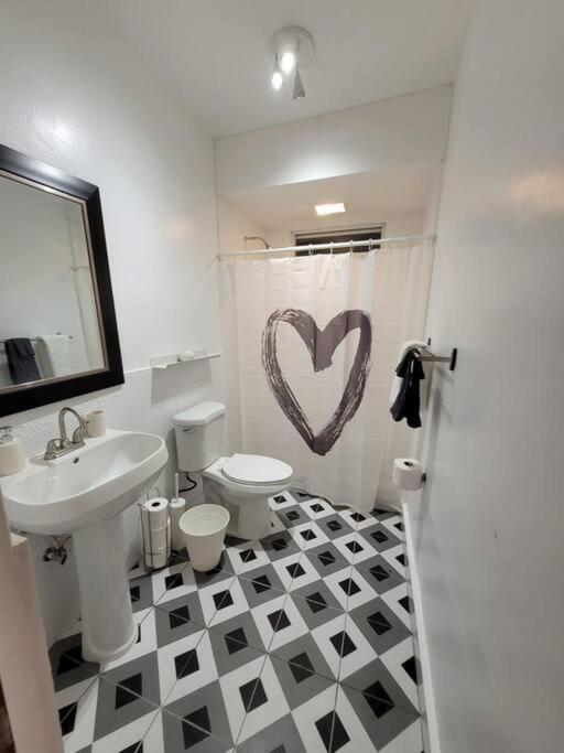 Apartamento Jb23 Apts 4 Bedroom Apt Near Airport